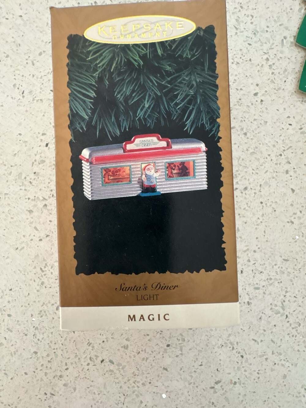 New Hallmark Santa's Diner Magic Light Christmas Keepsake Ornament 1995 NIB
Neve